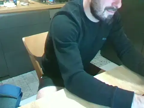 Snapshot of giorgakaci69 chatting on 12-19-24, 03:07 giorgakaci69 online show from 12-19-24, 03:07