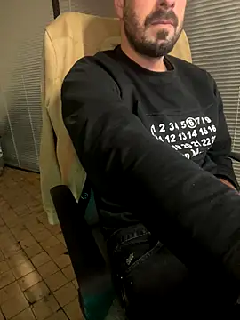 giorgakaci69 online show from 11-28-25, 04:18