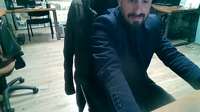 Snapshot of giorgakaci69 chatting on 03-21-25, 06:51 giorgakaci69 online show from 03-21-25, 06:51