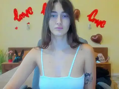 Moon-liza online show from 10-08-25, 06:04