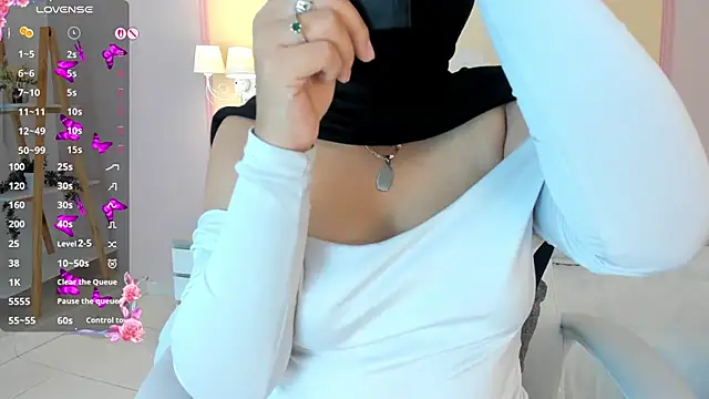 Snapshot of nashi_ra chatting on 06-03-26, 12:17 nashi ra online show from 06-03-26, 12:17