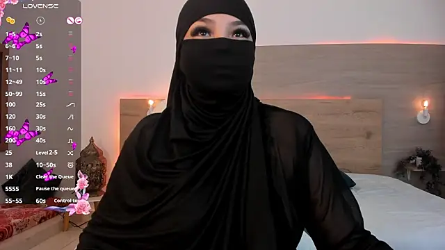 Snapshot of nashi_ra chatting on 02-26-26, 12:05 nashi ra online show from 02-26-26, 12:05