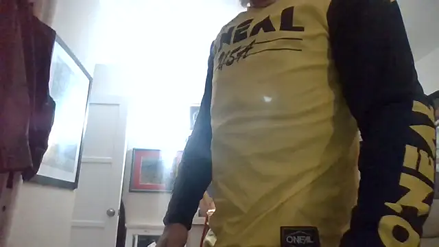 Snapshot of den-rock4u chatting on 11-17-25, 04:38 den-rock4u online show from 11-17-25, 04:38