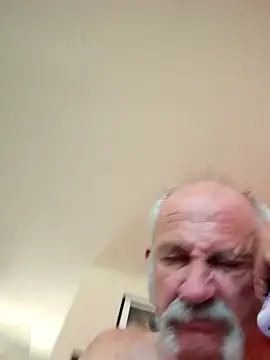 Snapshot of den-rock4u chatting on 10-29-25, 08:30 den-rock4u online show from 10-29-25, 08:30