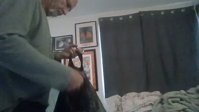 Snapshot of den-rock4u chatting on 09-16-25, 06:20 den-rock4u online show from 09-16-25, 06:20