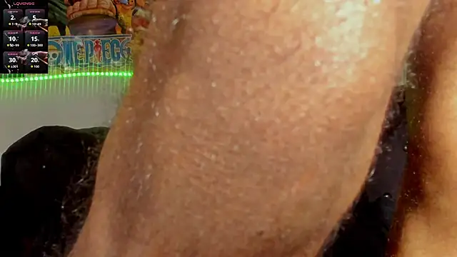 Snapshot of _ThomasBoy_ chatting on 10-25-25, 07:29 ThomasBoy online show from 10-25-25, 07:29