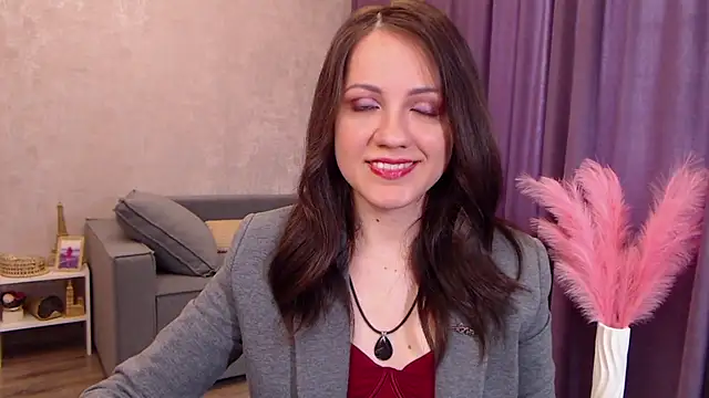 Snapshot of SusanMorado chatting on 10-17-25, 07:55 SusanMorado online show from 10-17-25, 07:55