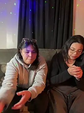 miacanela xo online show from 11-26-25, 04:23