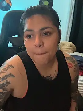 miacanela xo online show from 05-17-26, 02:11