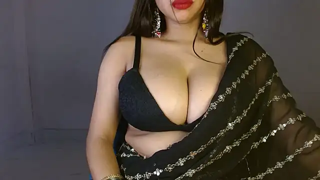 Snapshot of Naughty_nikkii chatting on 02-02-25, 12:24 Naughty nikkii online show from 02-02-25, 12:24