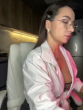 Melisa Ester online show from 10-16-25, 03:42