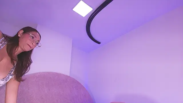 vale ross  online show from 03-12-26, 03:12