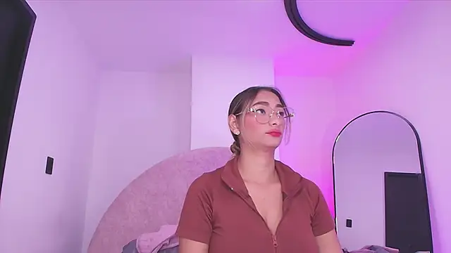 vale ross  online show from 12-20-25, 03:09