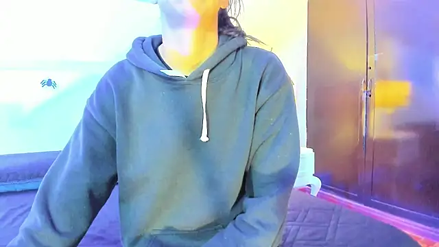 Tamaraakins online show from 10-28-25, 12:15