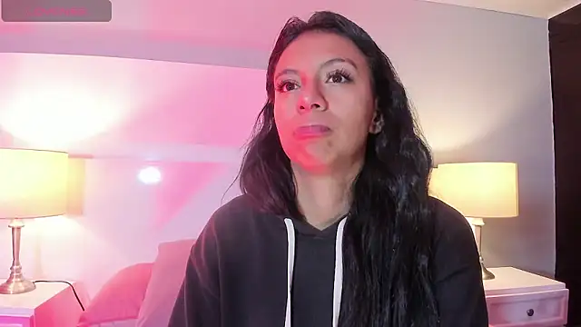 Tamaraakins online show from 10-24-25, 01:10