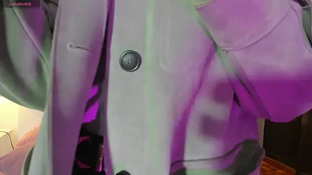 Tamaraakins online show from 12-18-25, 12:31