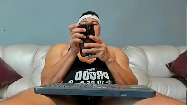 derekk frostt online show from 09-08-25, 03:00