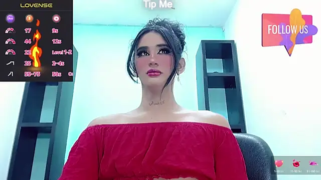 Snapshot of kinverly_sexyx chatting on 02-15-26, 10:25 kinverly sexyx online show from 02-15-26, 10:25