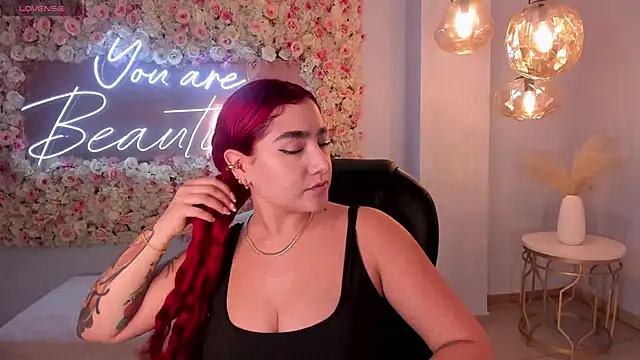 ViolettCastel online show from 09-24-25, 06:47