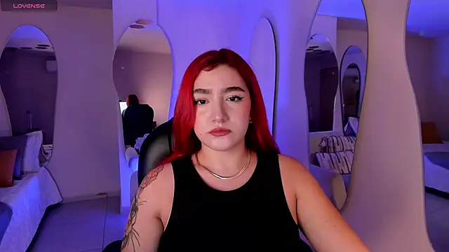 ViolettCastel online show from 09-30-25, 06:47