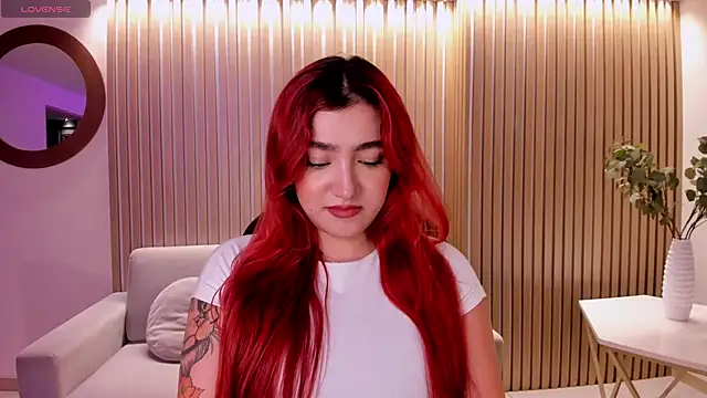 ViolettCastel online show from 09-12-25, 07:35