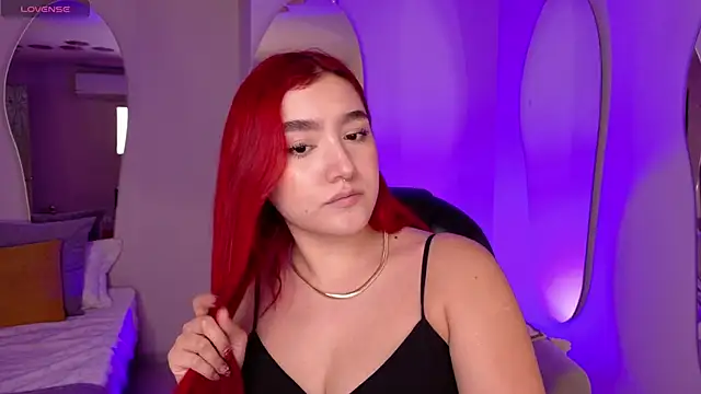 ViolettCastel online show from 11-26-25, 07:25