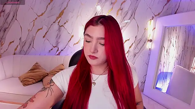 ViolettCastel online show from 10-22-25, 07:13