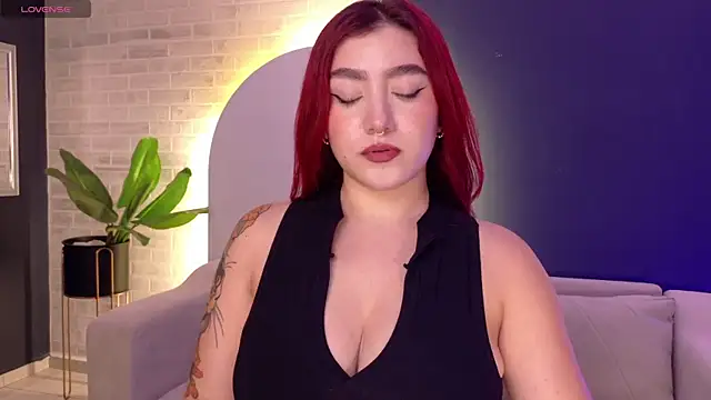 ViolettCastel online show from 03-07-26, 07:19