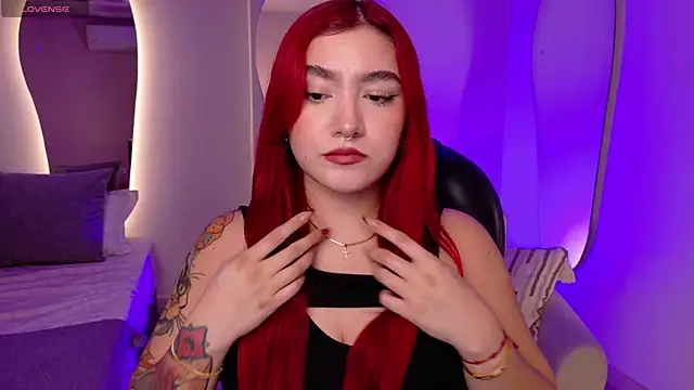 ViolettCastel online show from 11-27-25, 07:25