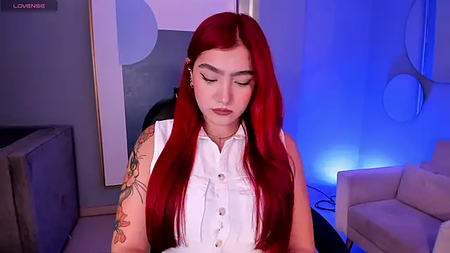 ViolettCastel online show from 09-18-25, 06:44