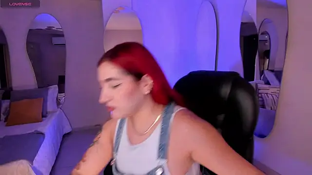 ViolettCastel online show from 10-01-25, 06:56