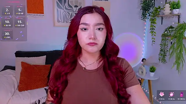 Snapshot of ViolettCastel chatting on 06-04-26, 10:14 ViolettCastel online show from 06-04-26, 10:14