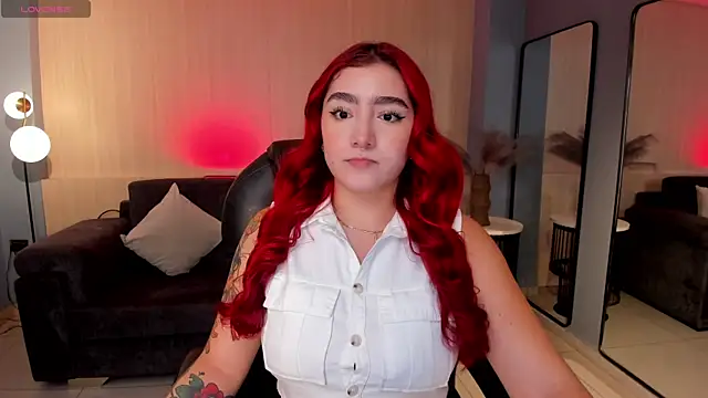 ViolettCastel online show from 10-27-25, 07:15