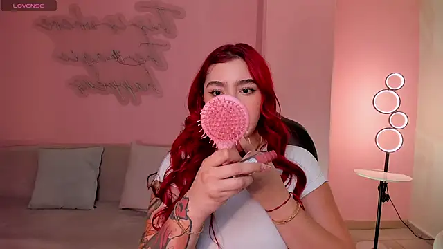 ViolettCastel online show from 10-07-25, 07:04