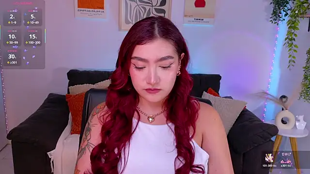 Snapshot of ViolettCastel chatting on 07-16-26, 12:07 ViolettCastel online show from 07-16-26, 12:07