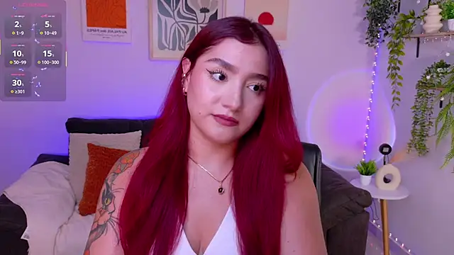 Snapshot of ViolettCastel chatting on 06-03-26, 07:51 ViolettCastel online show from 06-03-26, 07:51