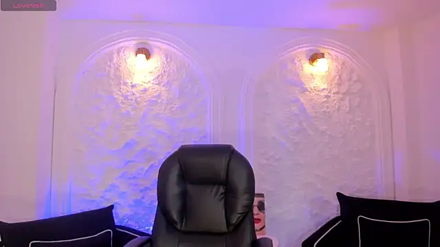 ViolettCastel online show from 10-05-25, 05:47