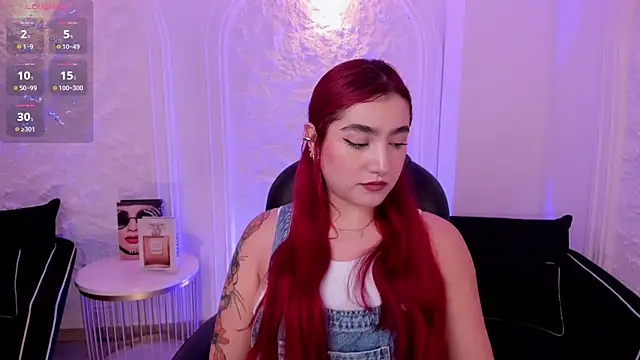 ViolettCastel online show from 10-16-25, 06:49