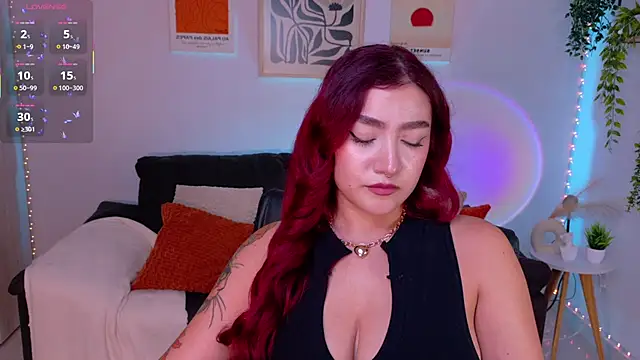 Snapshot of ViolettCastel chatting on 07-02-26, 12:33 ViolettCastel online show from 07-02-26, 12:33