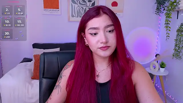 Snapshot of ViolettCastel chatting on 06-17-26, 08:19 ViolettCastel online show from 06-17-26, 08:19