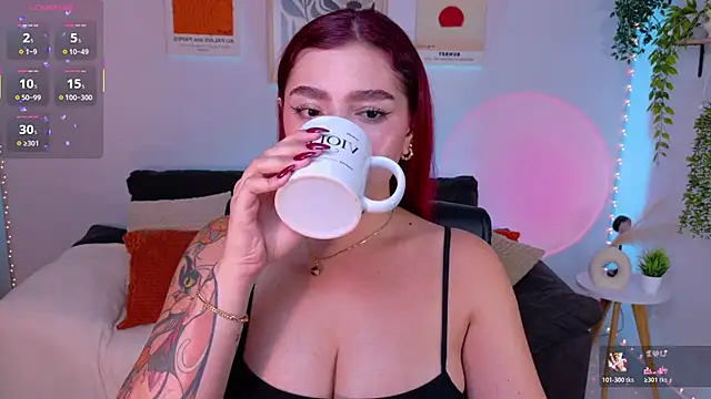 Snapshot of ViolettCastel chatting on 06-28-26, 12:39 ViolettCastel online show from 06-28-26, 12:39