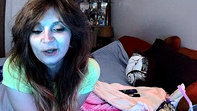 ZeelaXoXo online show from 01-14-26, 05:22