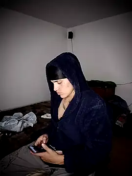 Snapshot of Rolblue chatting on 03-11-26, 04:06 Rolblue online show from 03-11-26, 04:06