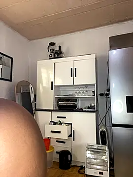 AssMilkymellowxx online show from 10-09-25, 12:17