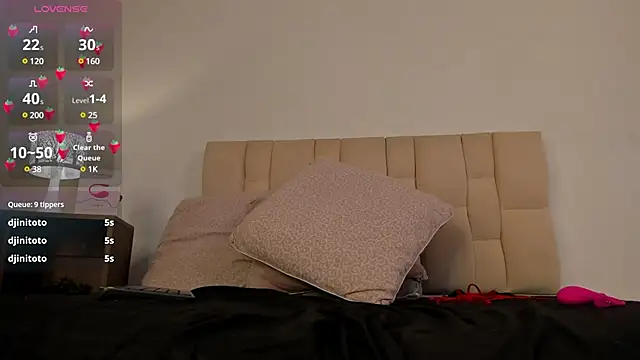Roxxy mora online show from 02-26-25, 03:25