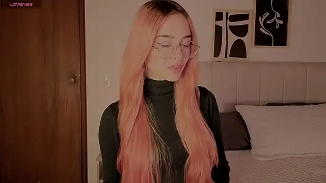 Roxxy mora online show from 02-02-26, 10:31