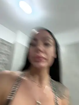 RaquelleVon online show from 03-29-26, 04:14