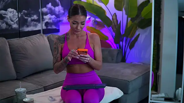 RaquelleVon online show from 02-16-26, 10:25