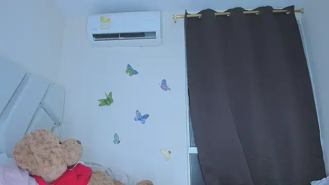 sofiacastillo01 online show from 01-07-26, 09:42