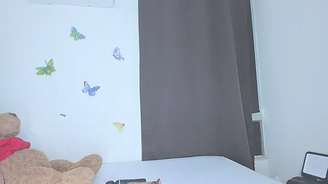 sofiacastillo01 online show from 03-24-26, 08:42